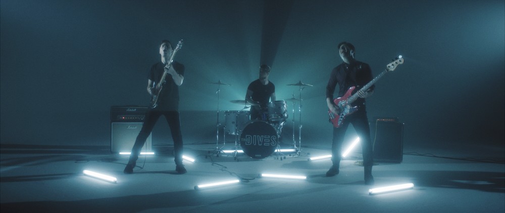 Blue Light — The Dives